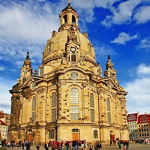 Privatunterkunft Schones Naher Bahnhof Neustadt Zentral Wlan, Dresden